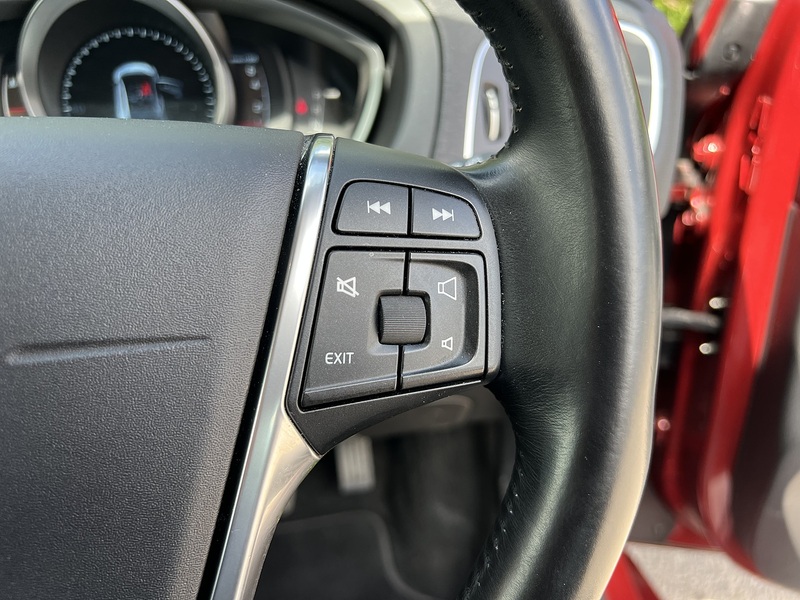Volvo V40 T4 Se Lux Nav - U12220