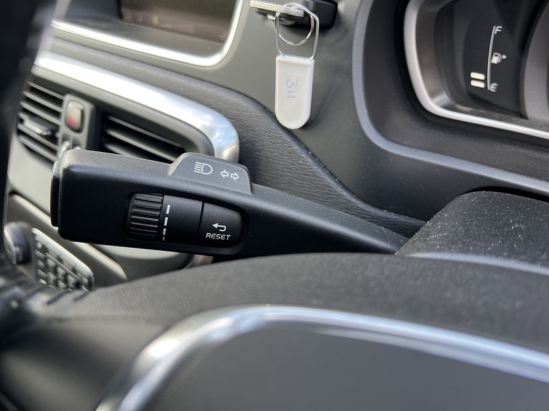 Volvo V40 T4 Se Lux Nav - U12220
