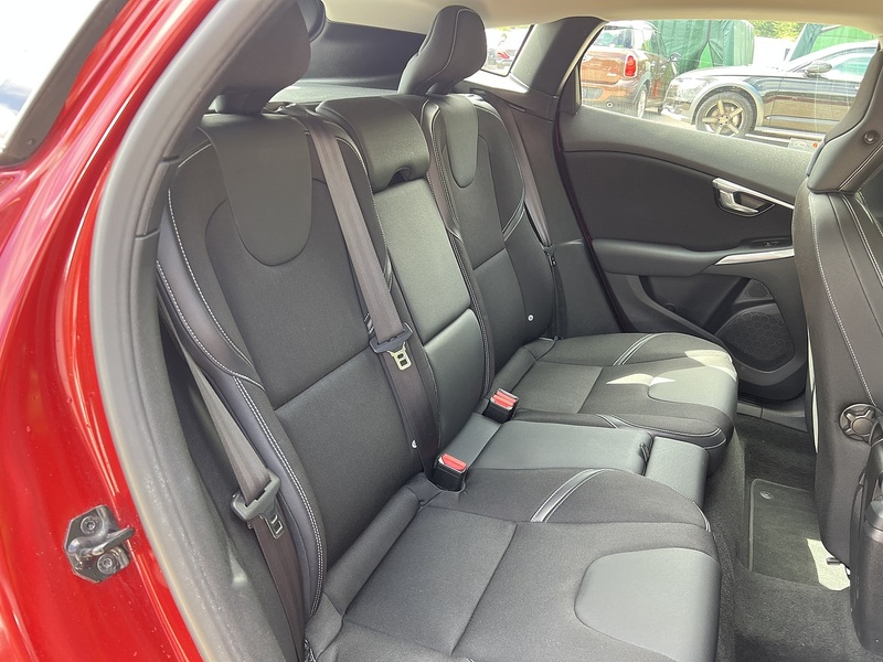 Volvo V40 T4 Se Lux Nav - U12220