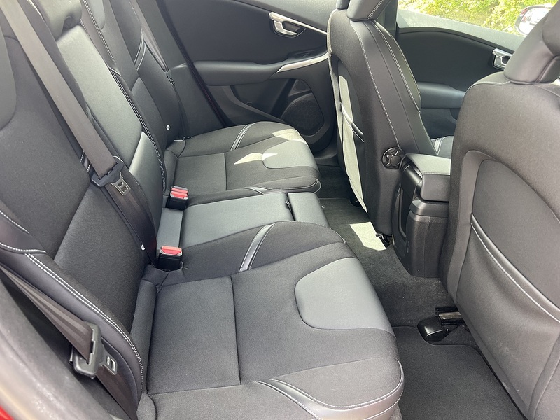 Volvo V40 T4 Se Lux Nav - U12220