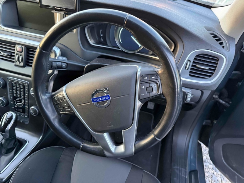 Volvo V40 T4 Se Lux Nav - U12221
