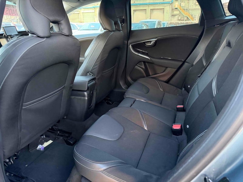 Volvo V40 T4 Se Lux Nav - U12221