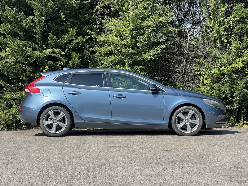 Volvo V40 T4 Se Lux Nav - U12221