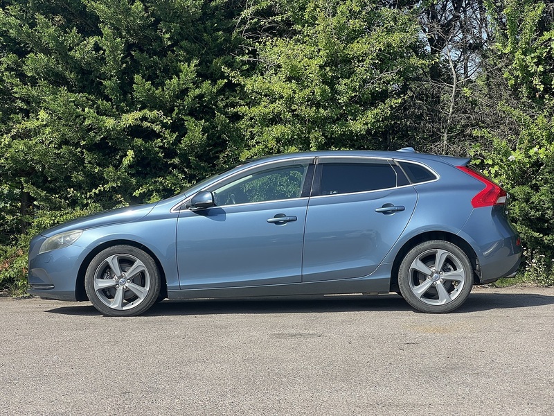 Volvo V40 T4 Se Lux Nav - U12221