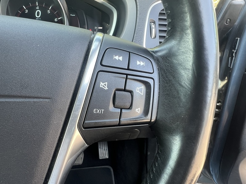 Volvo V40 T4 Se Lux Nav - U12221