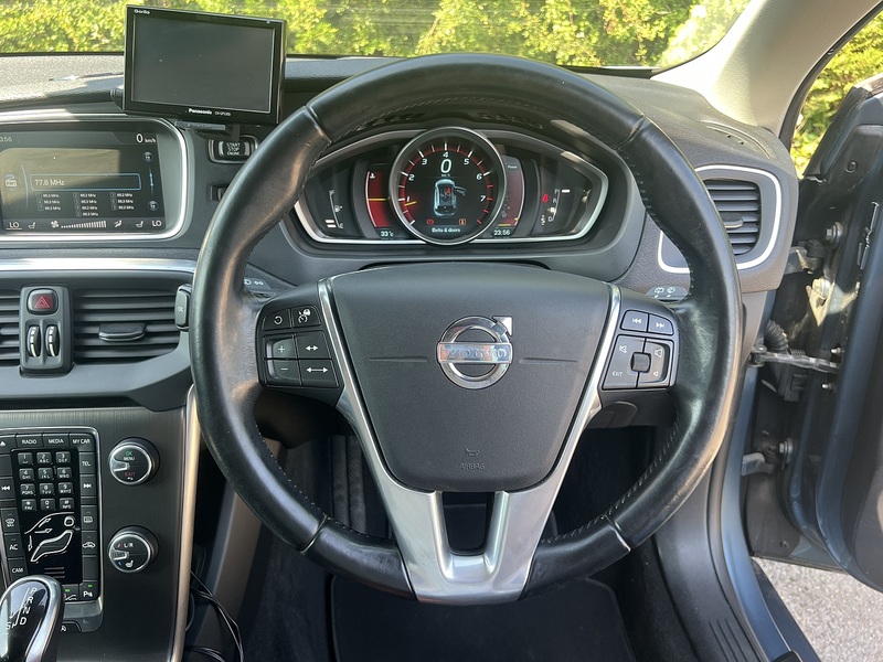 Volvo V40 T4 Se Lux Nav - U12221