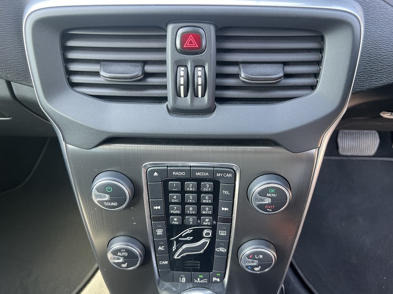 Volvo V40 T4 Se Lux Nav - U12221