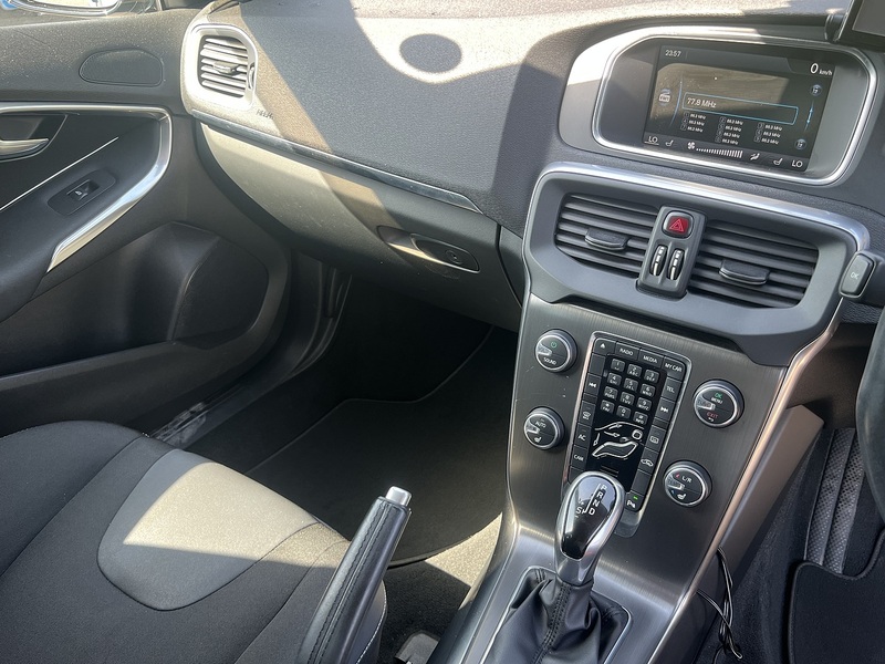 Volvo V40 T4 Se Lux Nav - U12221
