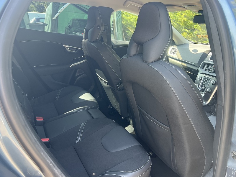 Volvo V40 T4 Se Lux Nav - U12221