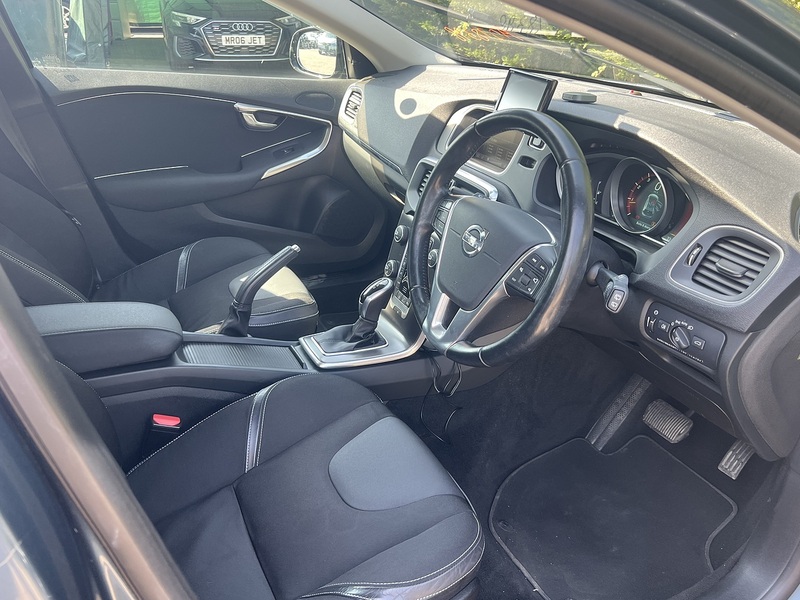 Volvo V40 T4 Se Lux Nav - U12221