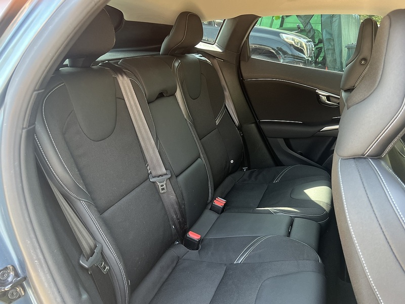 Volvo V40 T4 Se Lux Nav - U12221