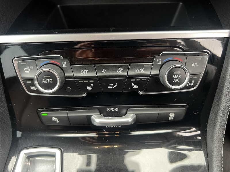 BMW 2 Series 218D Luxury Gran Tourer - U12228
