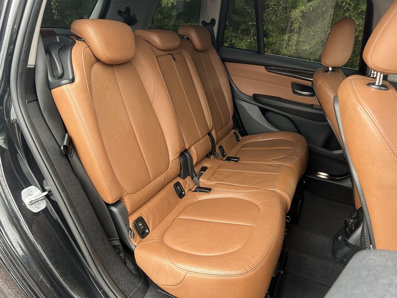 BMW 2 Series 218D Luxury Gran Tourer - U12228