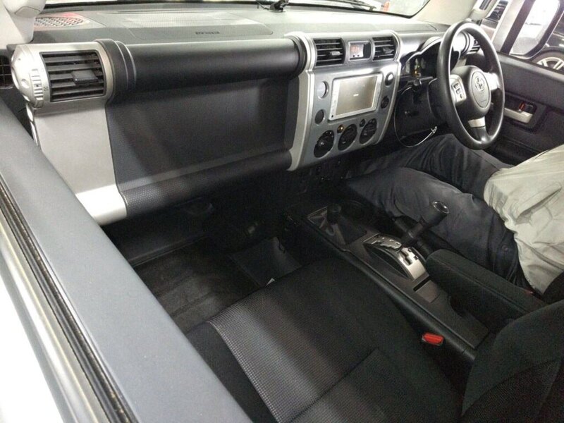 Toyota FJ Cruiser Offroad Package - U12232