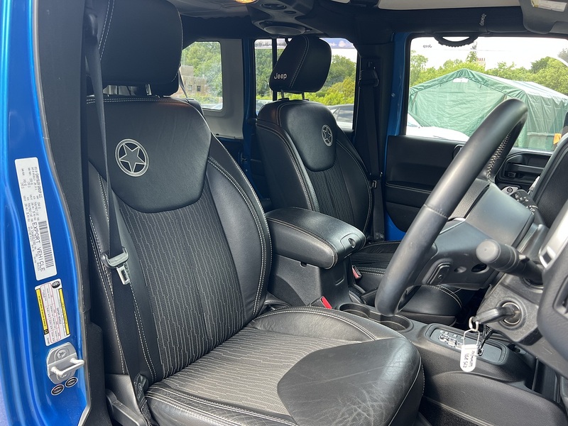 Jeep Wrangler V6 Sahara - U12234