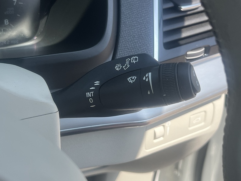 Volvo Xc90 T5 Momentum Pro Awd - U12236