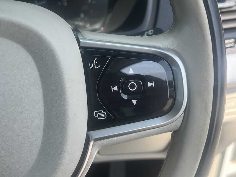 Volvo Xc90 T5 Momentum Pro Awd - U12236