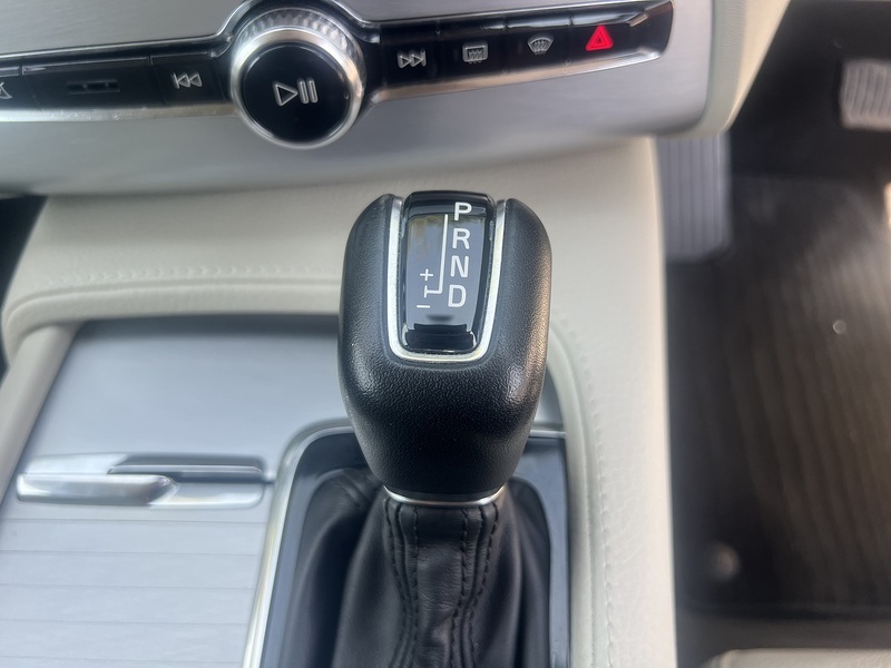 Volvo Xc90 T5 Momentum Pro Awd - U12236