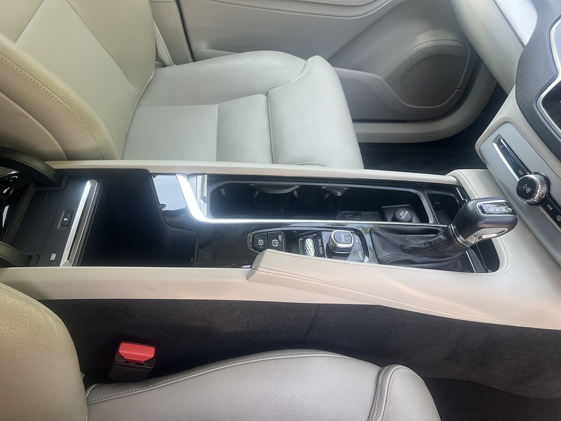 Volvo Xc90 T5 Momentum Pro Awd - U12236