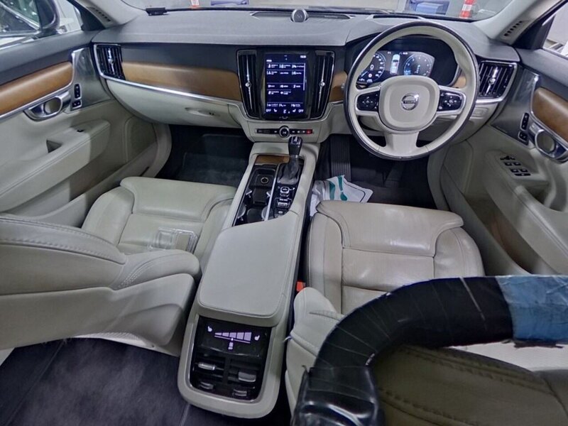 Volvo V90 T6 Inscription Pro - U12237