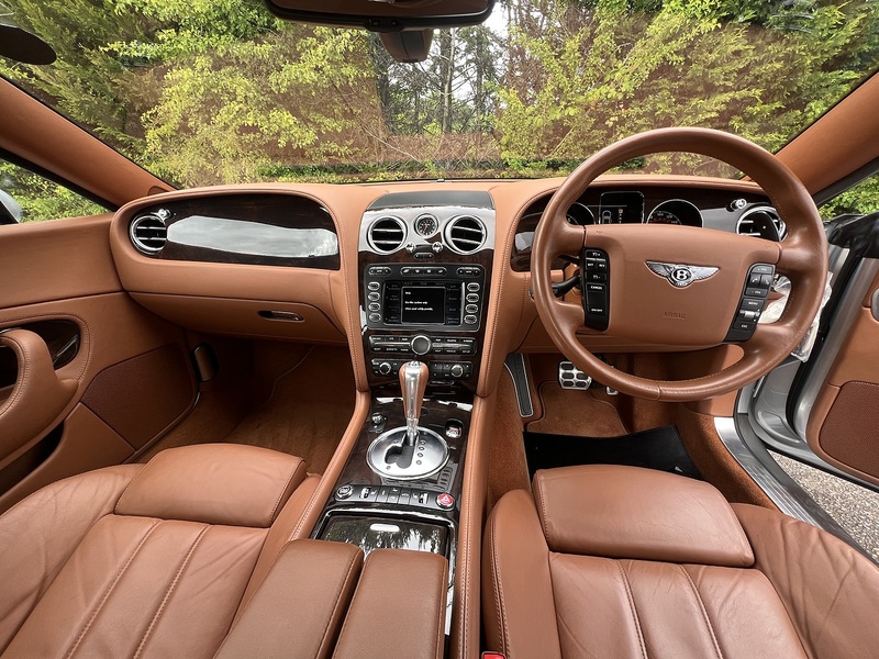 Bentley Continental GT - U12243