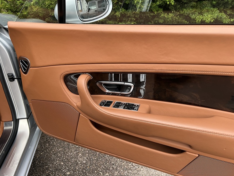 Bentley Continental GT - U12243