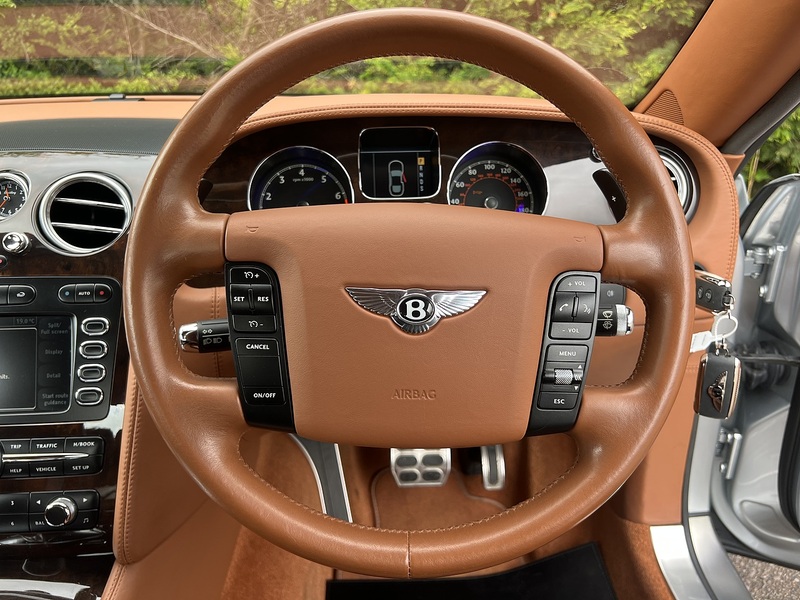 Bentley Continental GT - U12243
