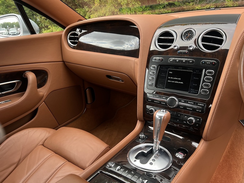 Bentley Continental GT - U12243