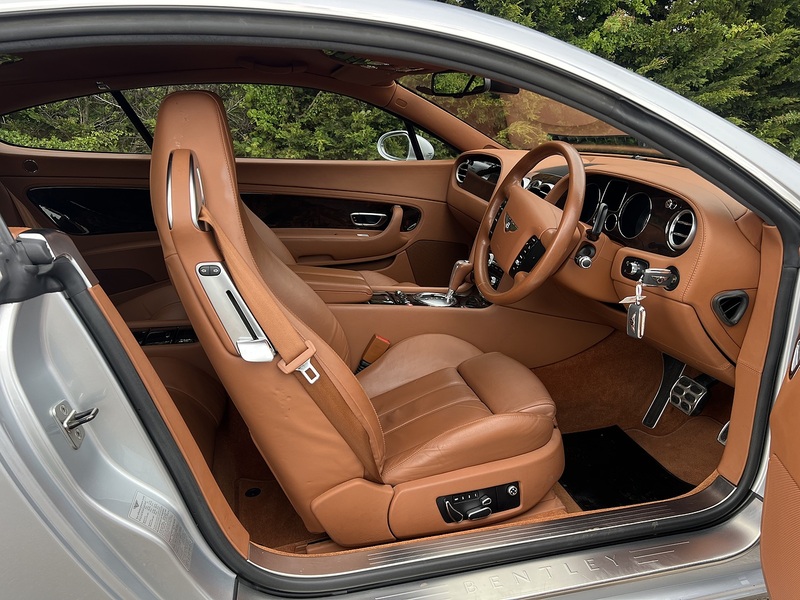 Bentley Continental GT - U12243