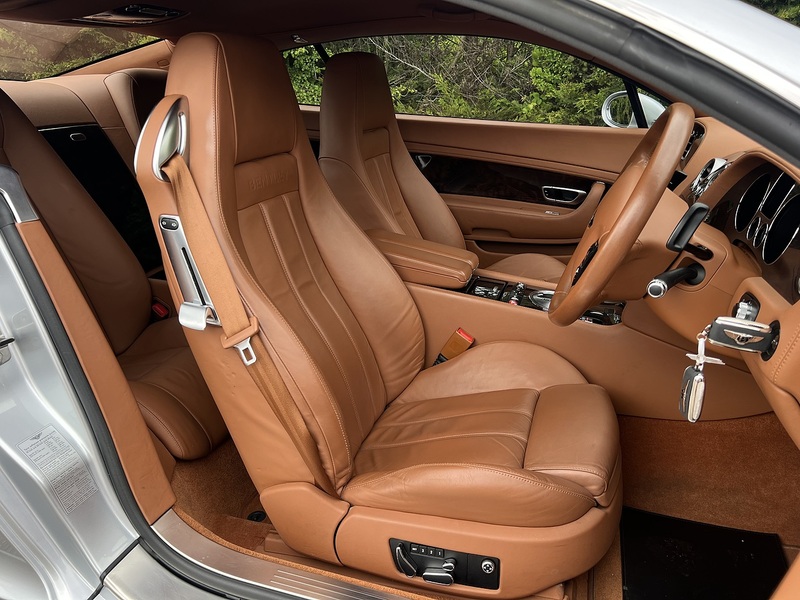 Bentley Continental GT - U12243