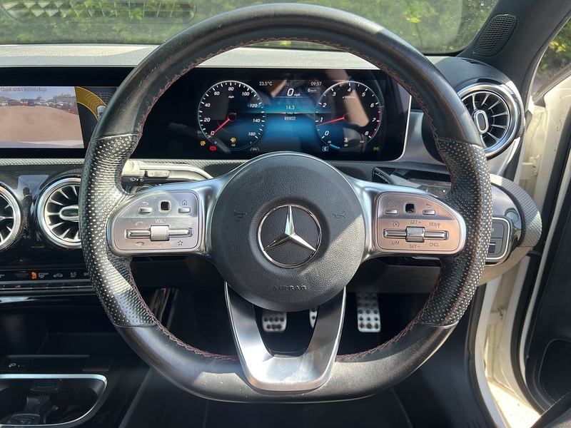 Mercedes-Benz A Class A200 AMG Line - U12245
