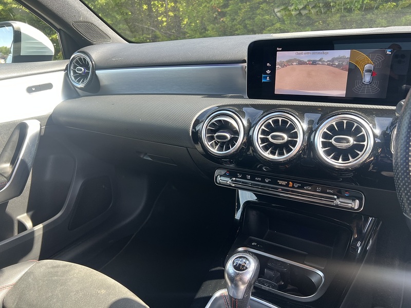 Mercedes-Benz A Class A200 AMG Line - U12245