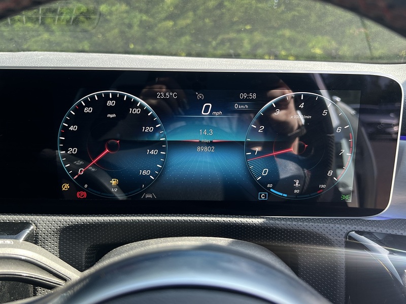 Mercedes-Benz A Class A200 AMG Line - U12245