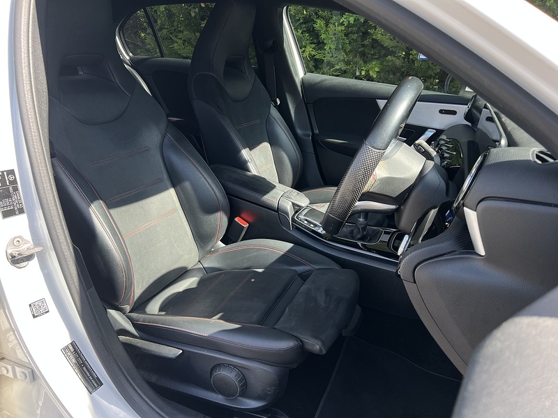 Mercedes-Benz A Class A200 AMG Line - U12245