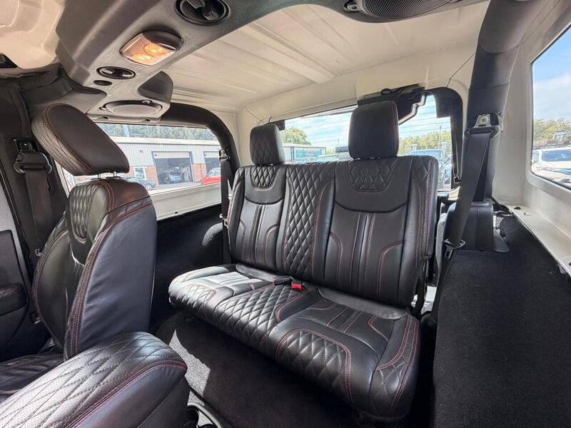 Jeep Wrangler CRD Sahara - U12253