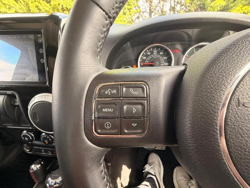 Jeep Wrangler CRD Sahara - U12253