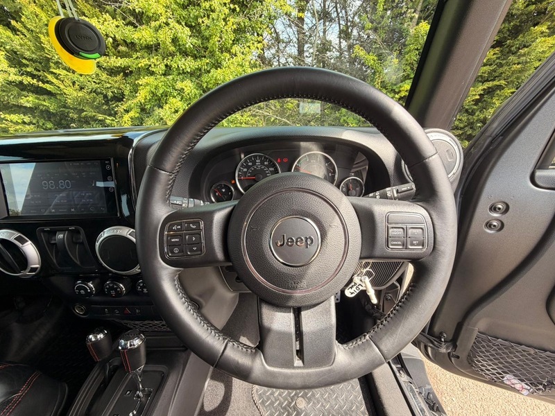 Jeep Wrangler CRD Sahara - U12253