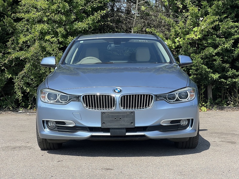 BMW 3 Series 320D Modern Touring - U12254