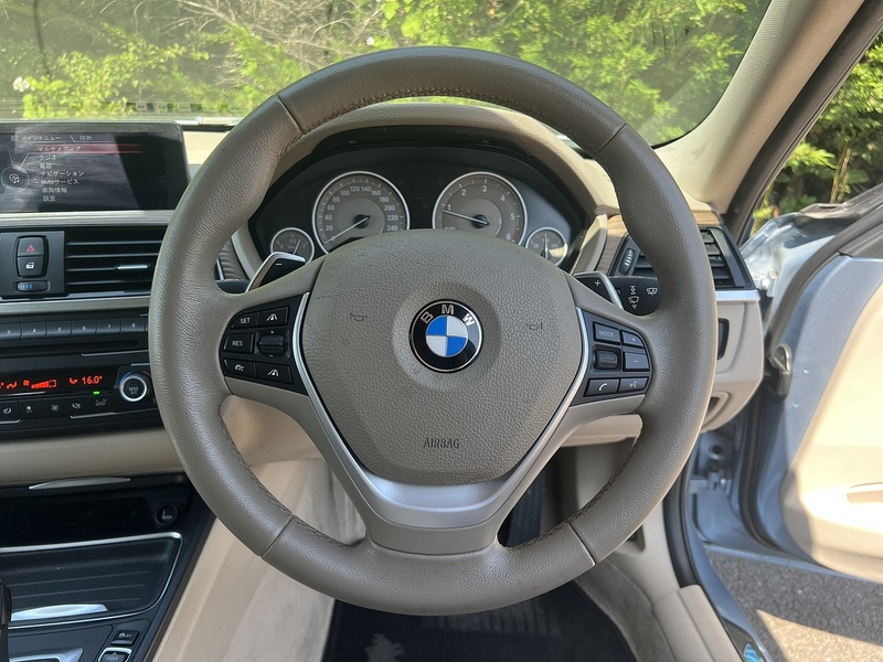 BMW 3 Series 320D Modern Touring - U12254