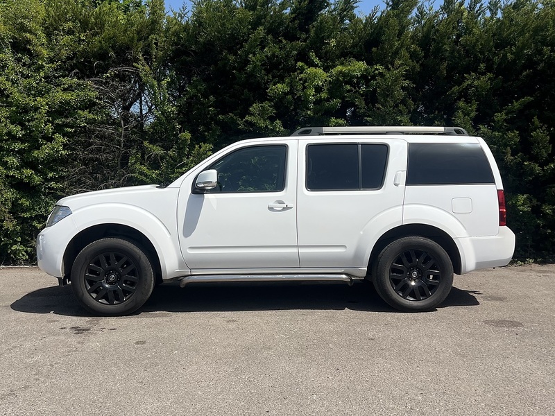 Nissan Pathfinder dCi Tekna - U12258
