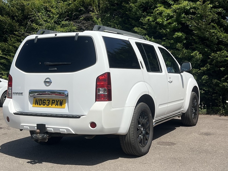 Nissan Pathfinder dCi Tekna - U12258