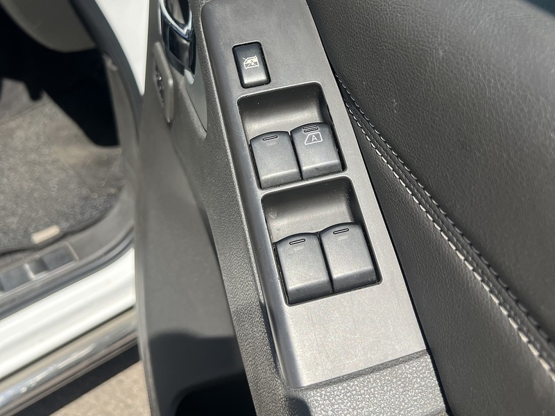 Nissan Pathfinder dCi Tekna - U12258