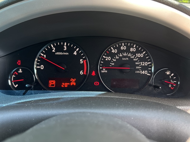 Nissan Pathfinder dCi Tekna - U12258
