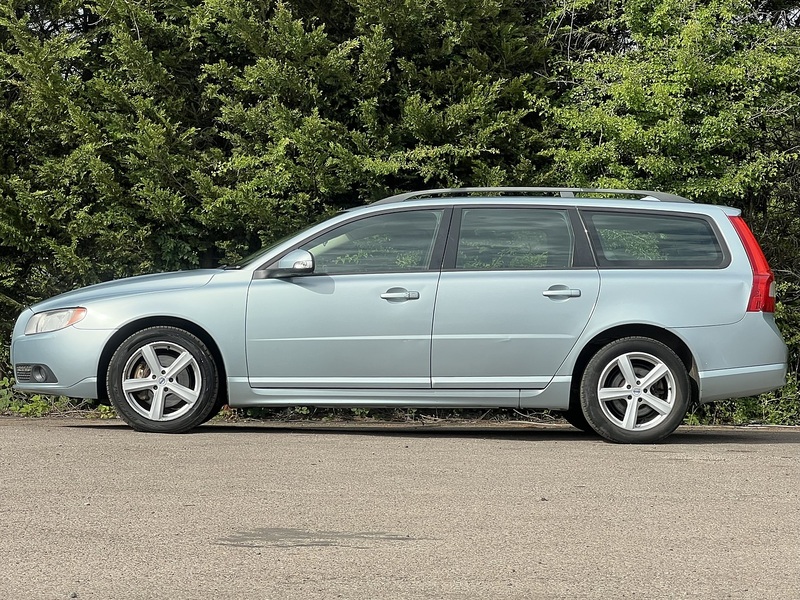 Volvo V70 T5 Se Lux - U12265