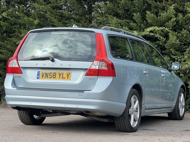 Volvo V70 T5 Se Lux - U12265
