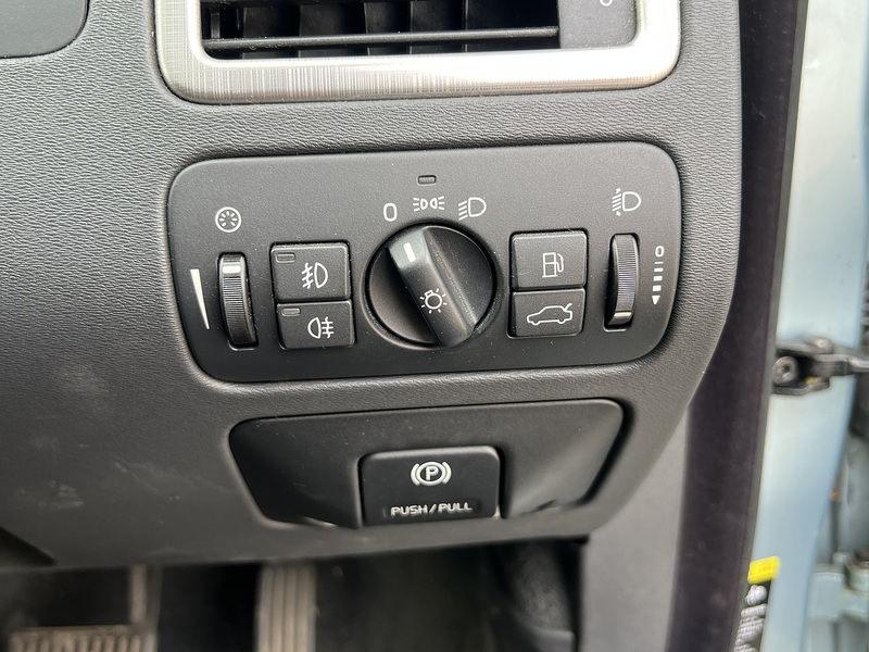 Volvo V70 T5 Se Lux - U12265