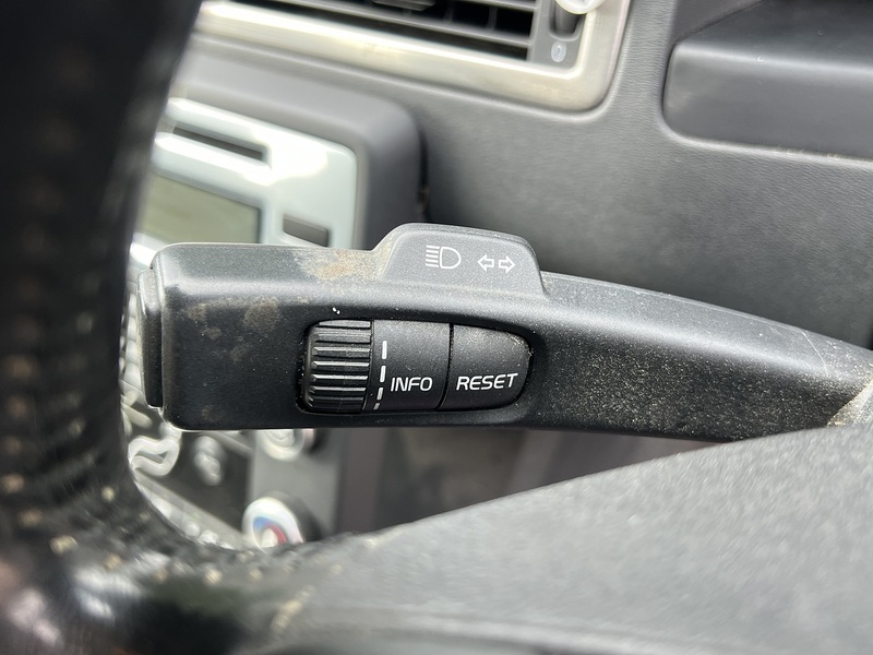 Volvo V70 T5 Se Lux - U12265
