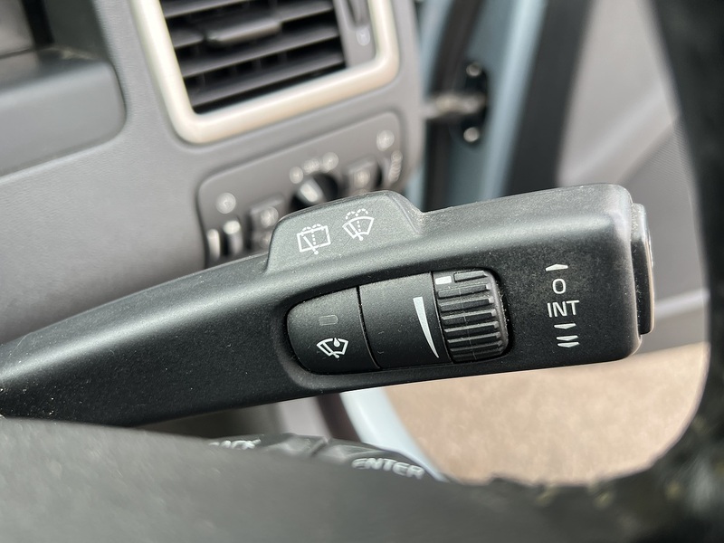 Volvo V70 T5 Se Lux - U12265