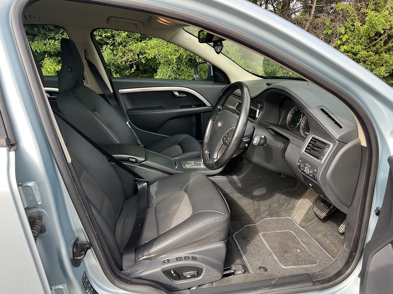 Volvo V70 T5 Se Lux - U12265