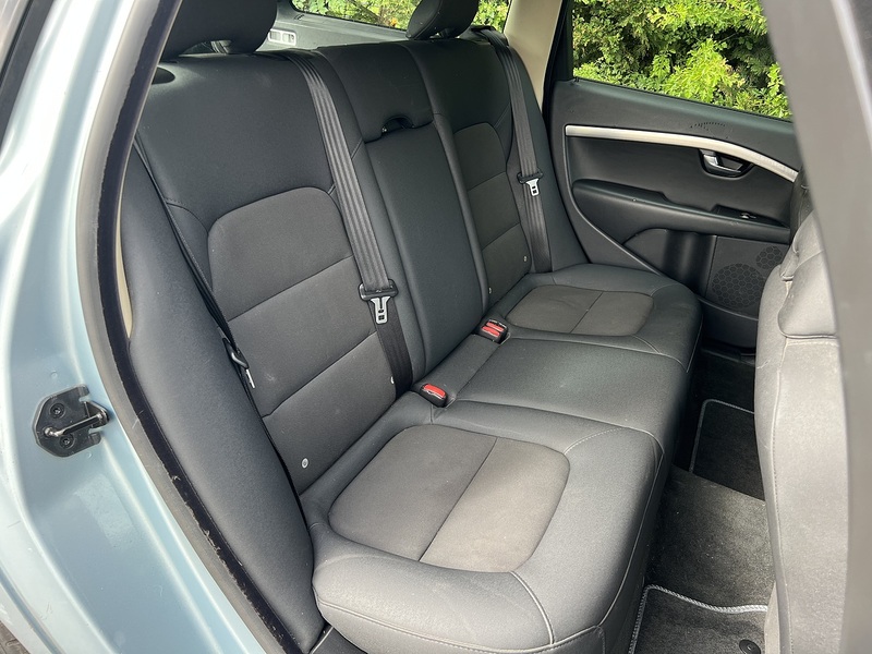 Volvo V70 T5 Se Lux - U12265